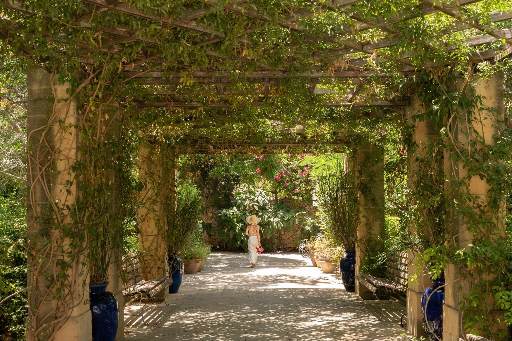 Casa San Rocco - Luxurious Grand 18Th C. Palace With Gardens & Pool Ghaxaq Exterior photo