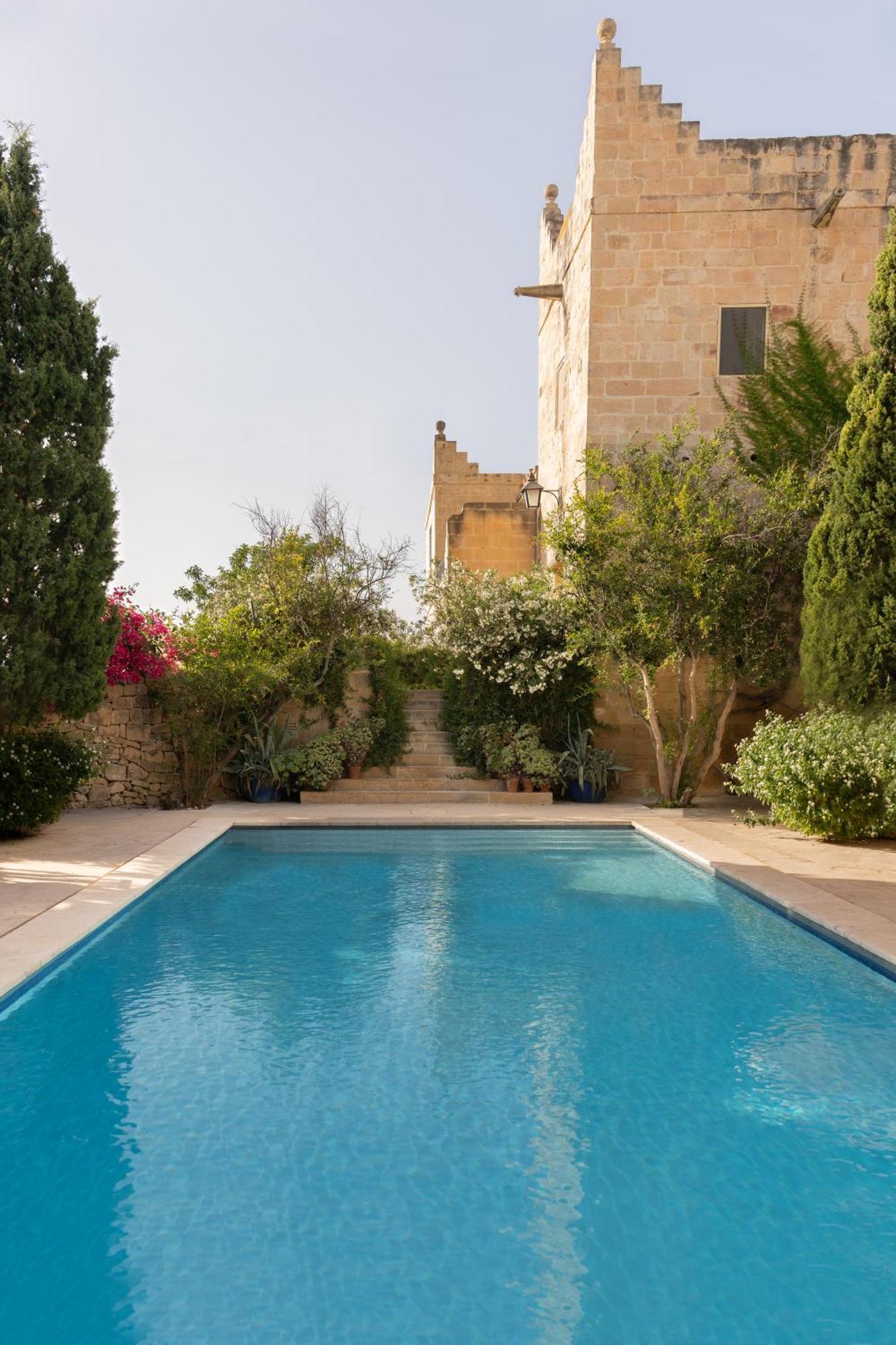 Casa San Rocco - Luxurious Grand 18Th C. Palace With Gardens & Pool Ghaxaq Exterior photo